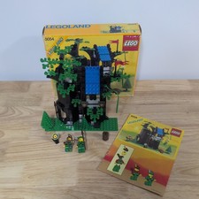 Lego Castle 6054 Forestmen's Hideout complete with instructions and box 