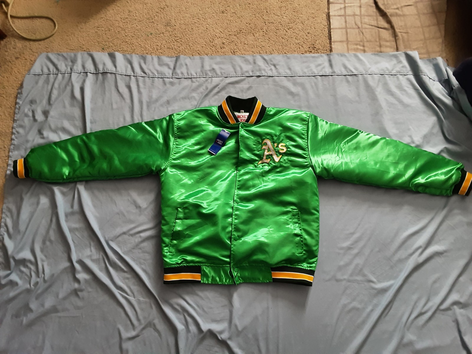 . New With Tags.   Size  Xxl.  Stitched