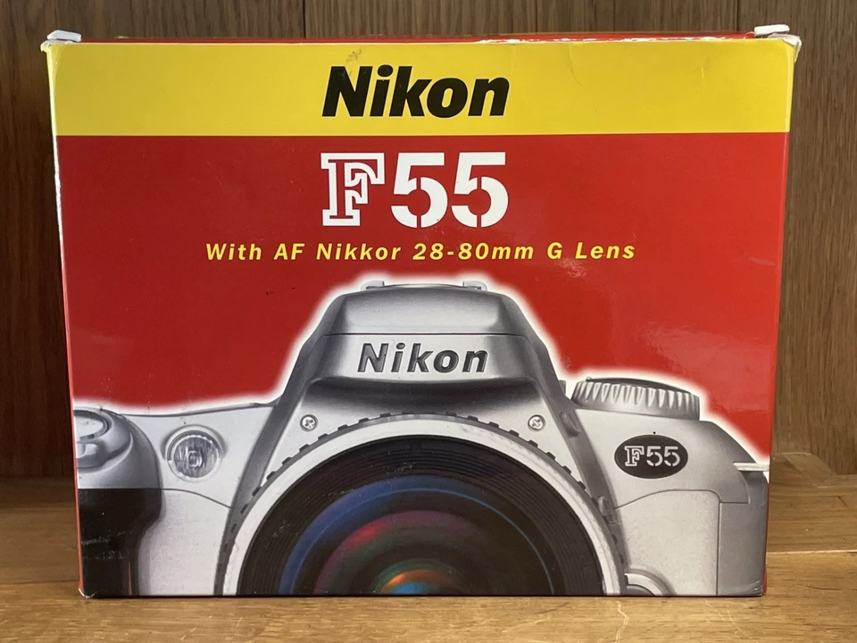 *Excelente como nueva en caja* Kit de lentes Nikon F55 para cámara fotográfica AF Nikkor 28-80 mm F/3,3-5,6 G Foto 2 de 4