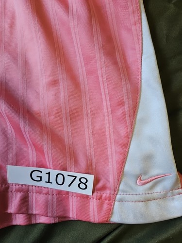 Vintage Gray Tag Nike Girls XL Basketball Style Shorts Pink White Stripes - Picture 4 of 7