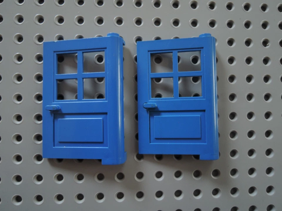 Lego 2 x Tür Haustür 1x4x5 mit 4 Ausschnitten "Scheiben" 3861 blau - Bild 1 von 1