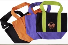 NWT Trader Joe s  Halloween Mini Canvas Tote Bag 2025 Set Of 4 Color/Set