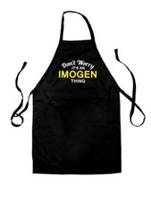 Tue Not Sorry it Hat An Imogen Thing - Unisex Fartuch dziecięcy - Nazwisko Miara