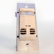 Leviton PIR Sensor/Ultrasonic Occupancy Sensor, Multi-Tech, Wall Switch, Ivory