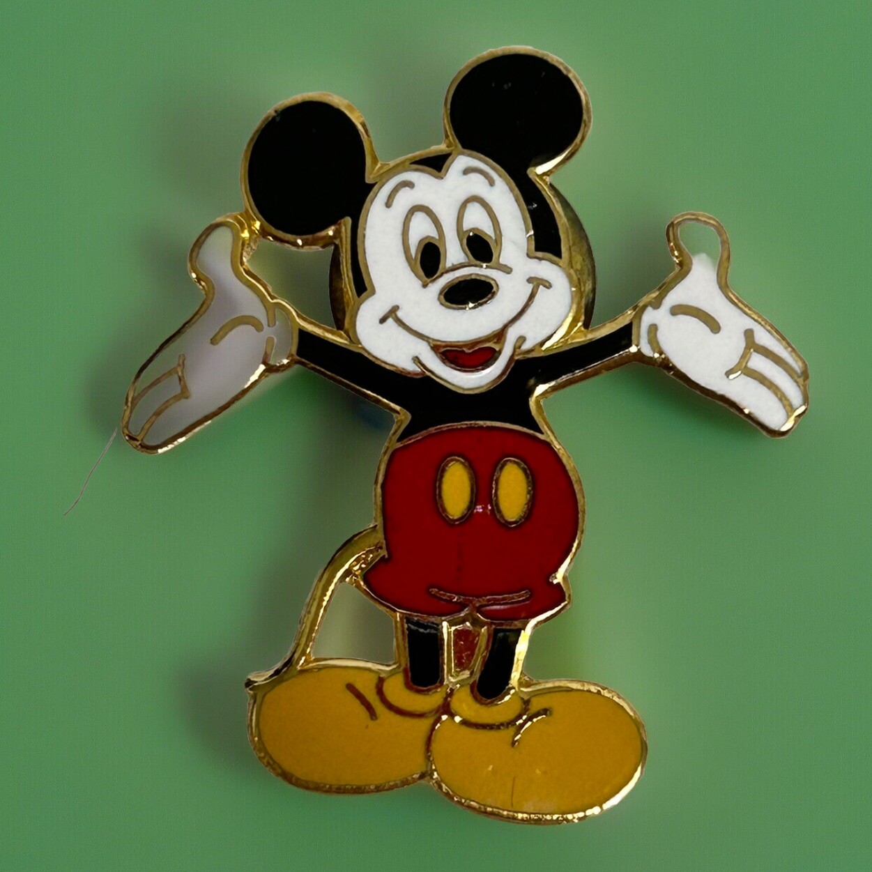 Disney Pin Mickey Mouse tiny small mini vintage retro hands out