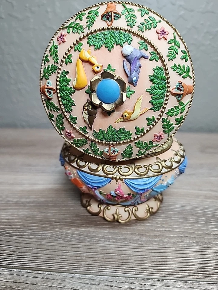 Sleeping Beauty Princess Aurora Wind-Up Music Box Disney Once Upon A Dream 1952 - Image 2 of 4