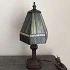 Vintage Tiffany Style Green Stained Glass Accent Table Lamp w/ Cracked Base