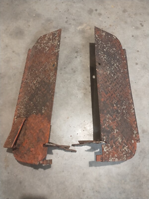Case VAC platform step panels L+R with throttle pedal