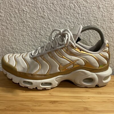 nike air max plus vast grey metallic gold