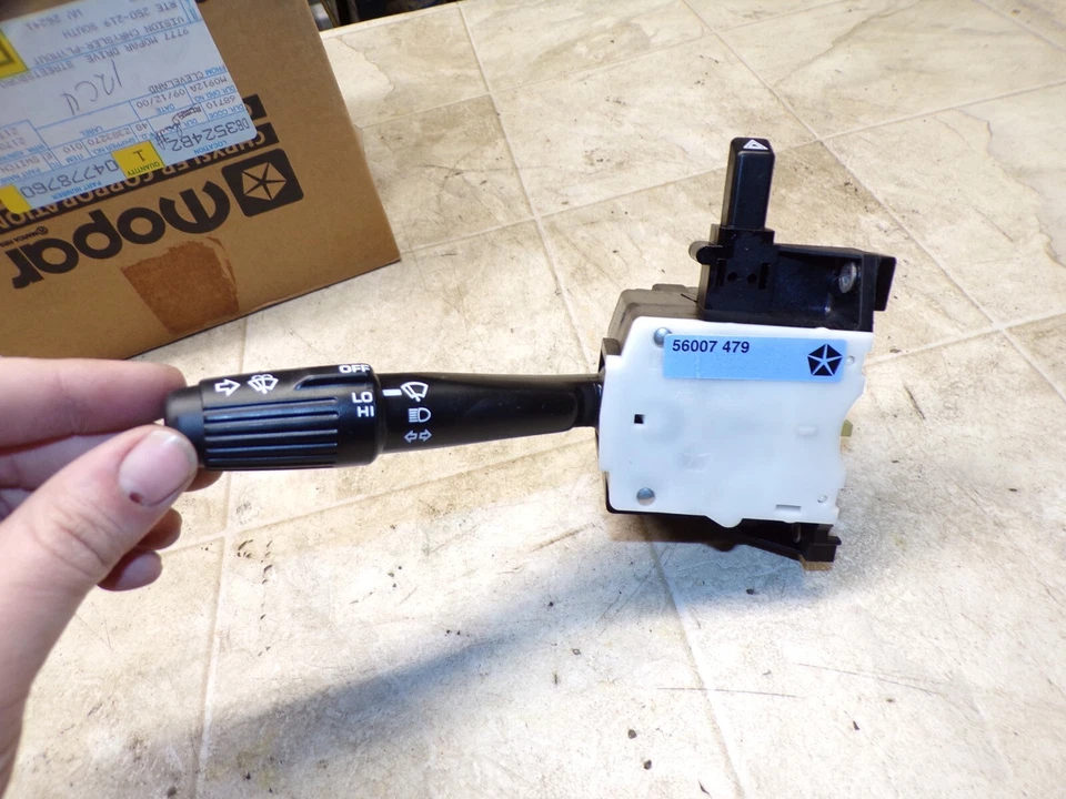 *NUEVO* GENUINO MIOPAR 1994-1996 JEEP CHEROKEE COMBINACIÓN FARO INTERMITENTE Foto 3 de 4