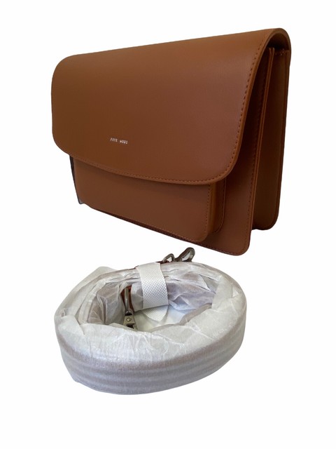 zoe crossbody from pixie mood