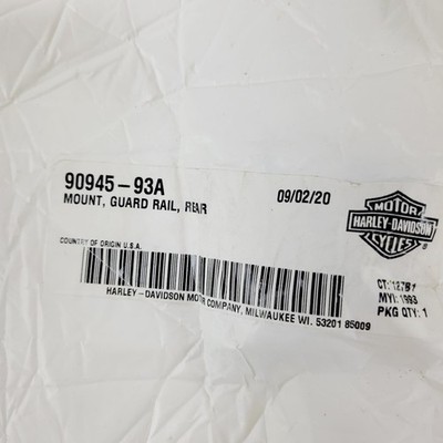 Harley-Davidson 96-13 Toruing Chrome Rear Saddlebag Guard Mount