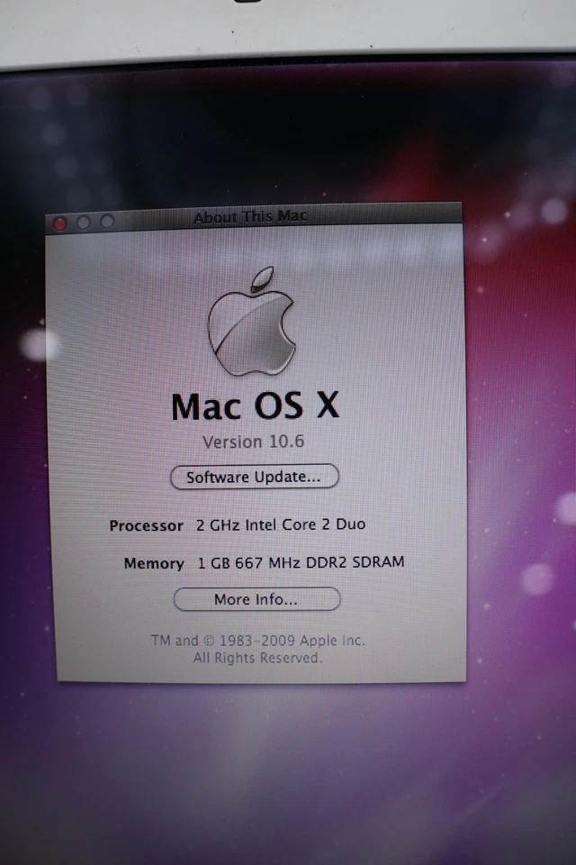 Apple MacBook A1181 13" Mid Mac OS X 10.6, 2GHZ INtel Core 2 Duo, 1 GB 667 MHZ - Image 4 of 4