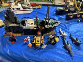 LEGO Boat Hull Explorer-6 Ocean Exploration Ship 60095