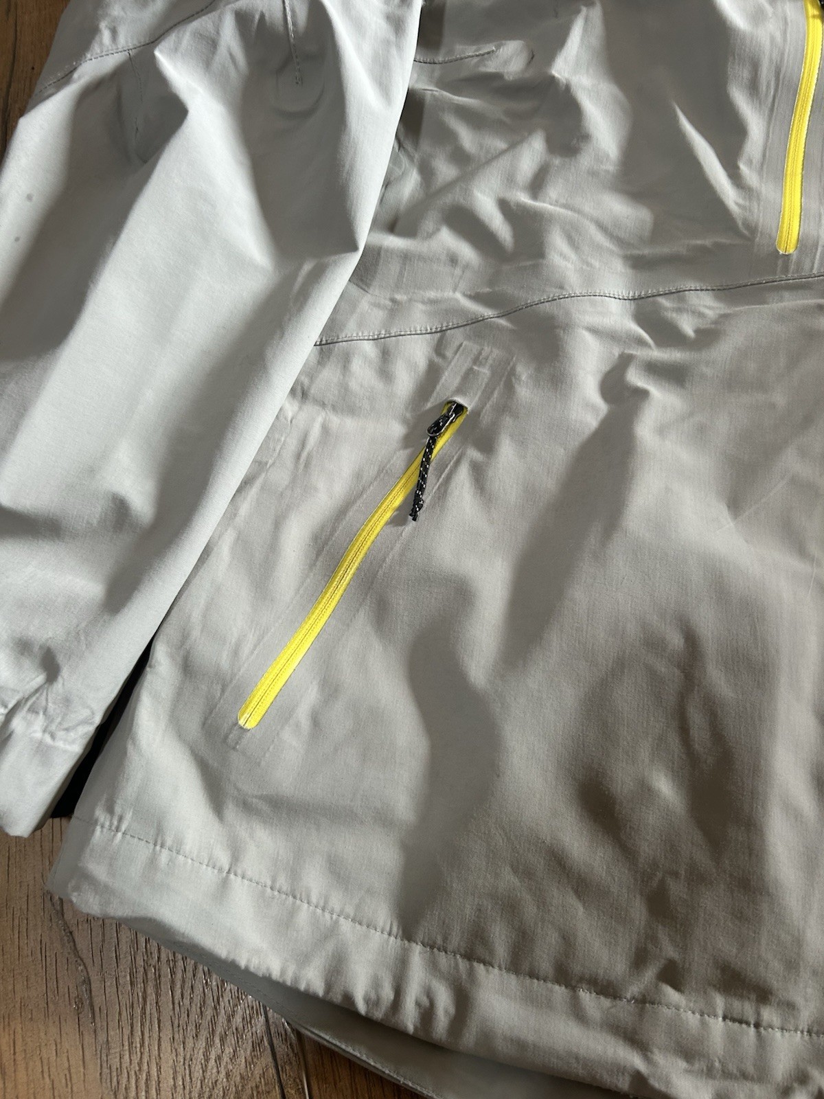 TREW Gear Ski Jacket Grey Neon Color Coat Large L Unisex Winter Sports Jacket