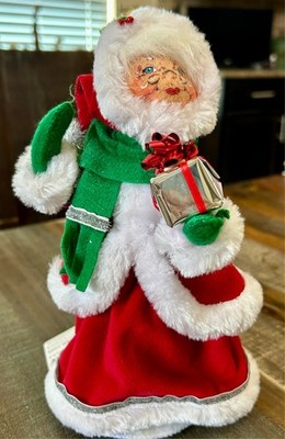 2013 Annalee Silver Sparkle Mrs Santa Claus With Original Tag on Stand