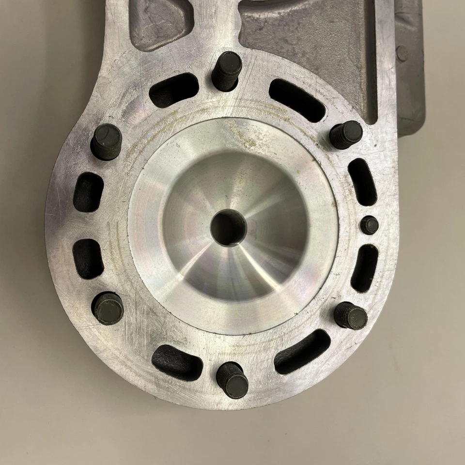 2014 Arctic Cat Sno Pro 500 ENGINE MOTOR CYLINDER HEAD TOP COVER DOME WITH BOLTS - Image 4 of 4