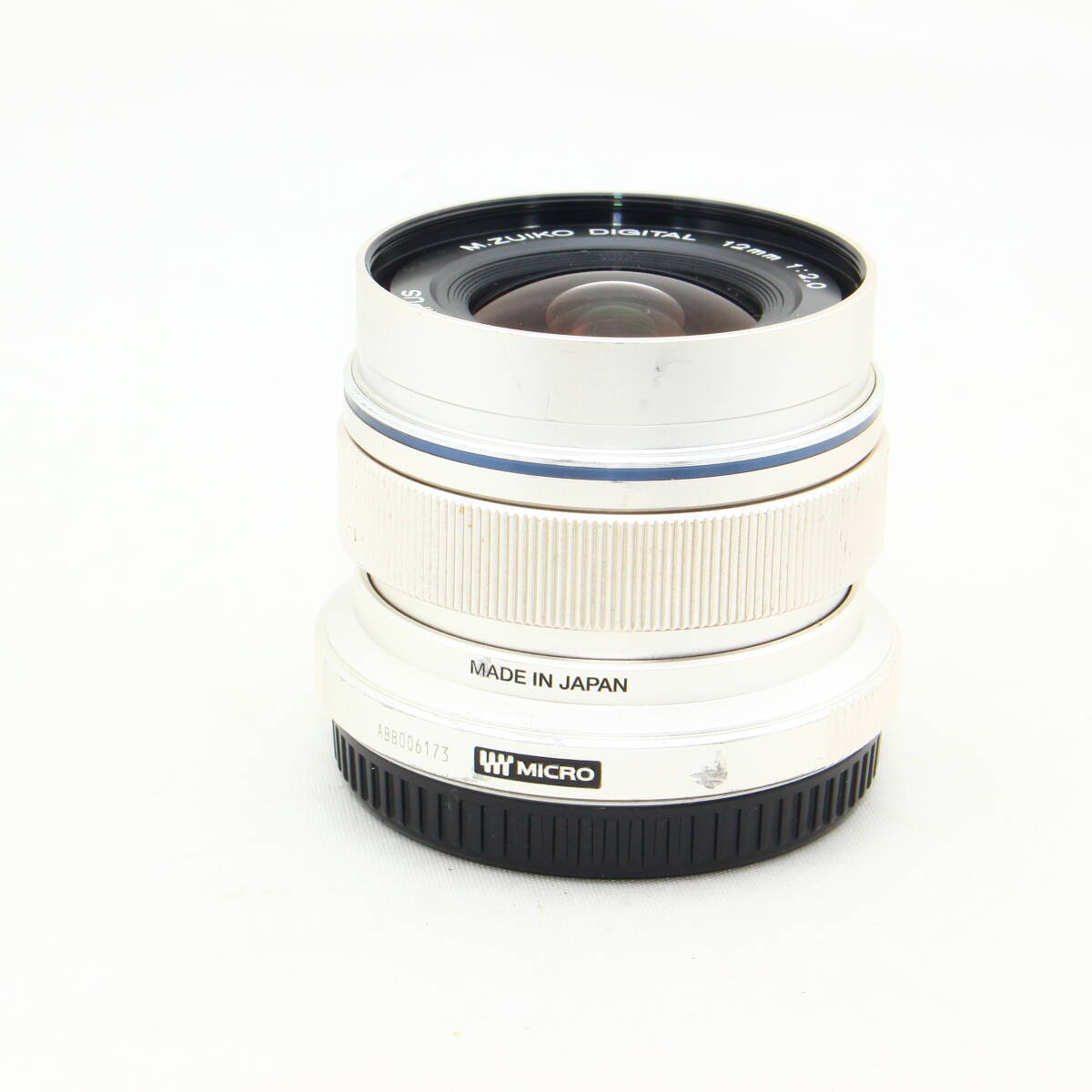 OLYMPUS M. ZUIKO DIGITAL ED 12mm F/2.0 Silver w/ Caps OLYMPUS M. ZUIKO DIGITAL ED 12mm F/2.0 Silver w/ Caps