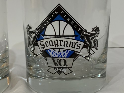 Two (2) Seagram's V.O. Basketball Collector Series Rocks Glasses - Picture 3 of 8
