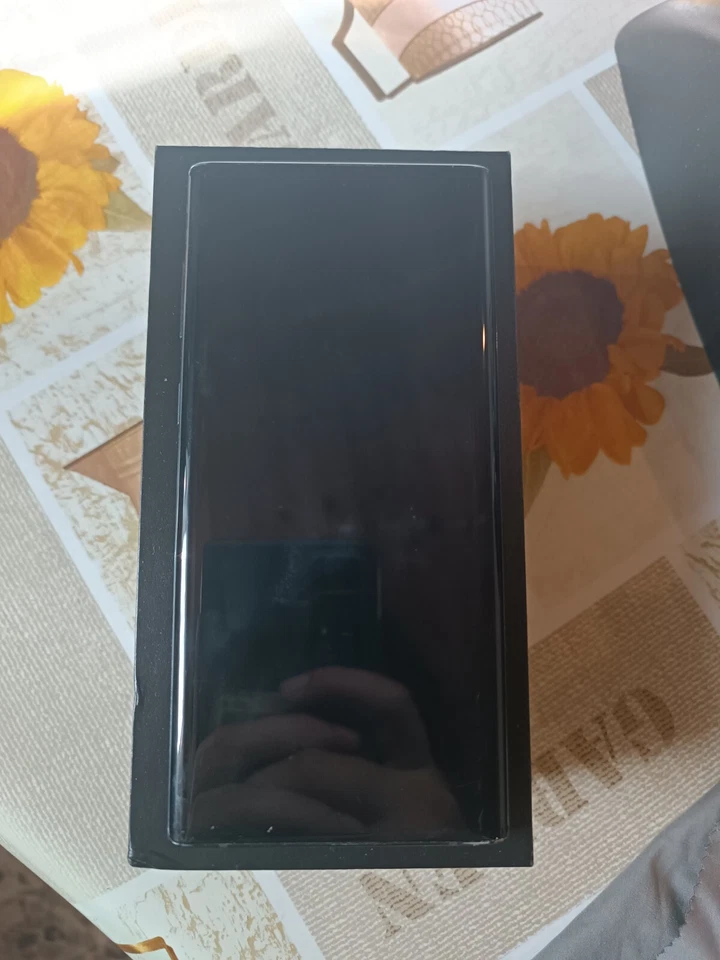 Samsung Galaxy Note 10 · 256GB, foto 2 di 3