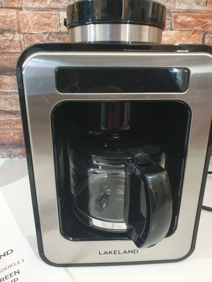 Lakeland Touchscreen Bean to Cup Coffee Machine Maker Black Free Tin Of