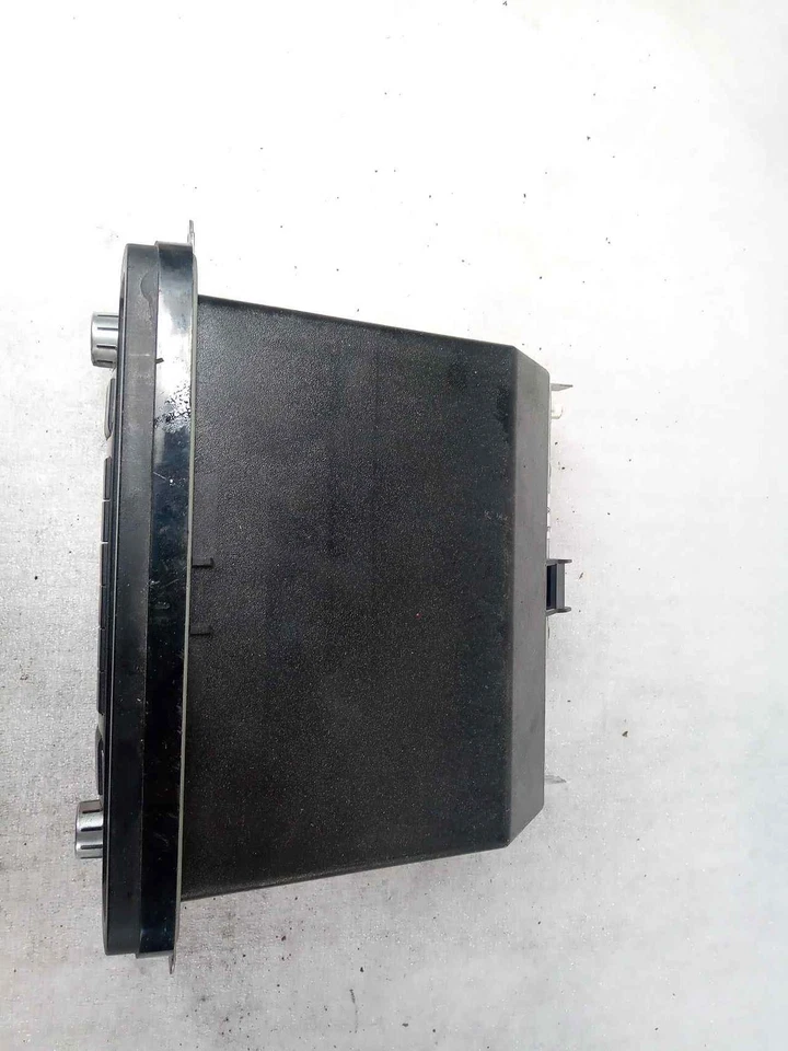 7E0035156A sistema radio per VOLKSWAGEN GOLF VI (5K1) ADVANCE 2003 511241 - Immagine 4 di 4