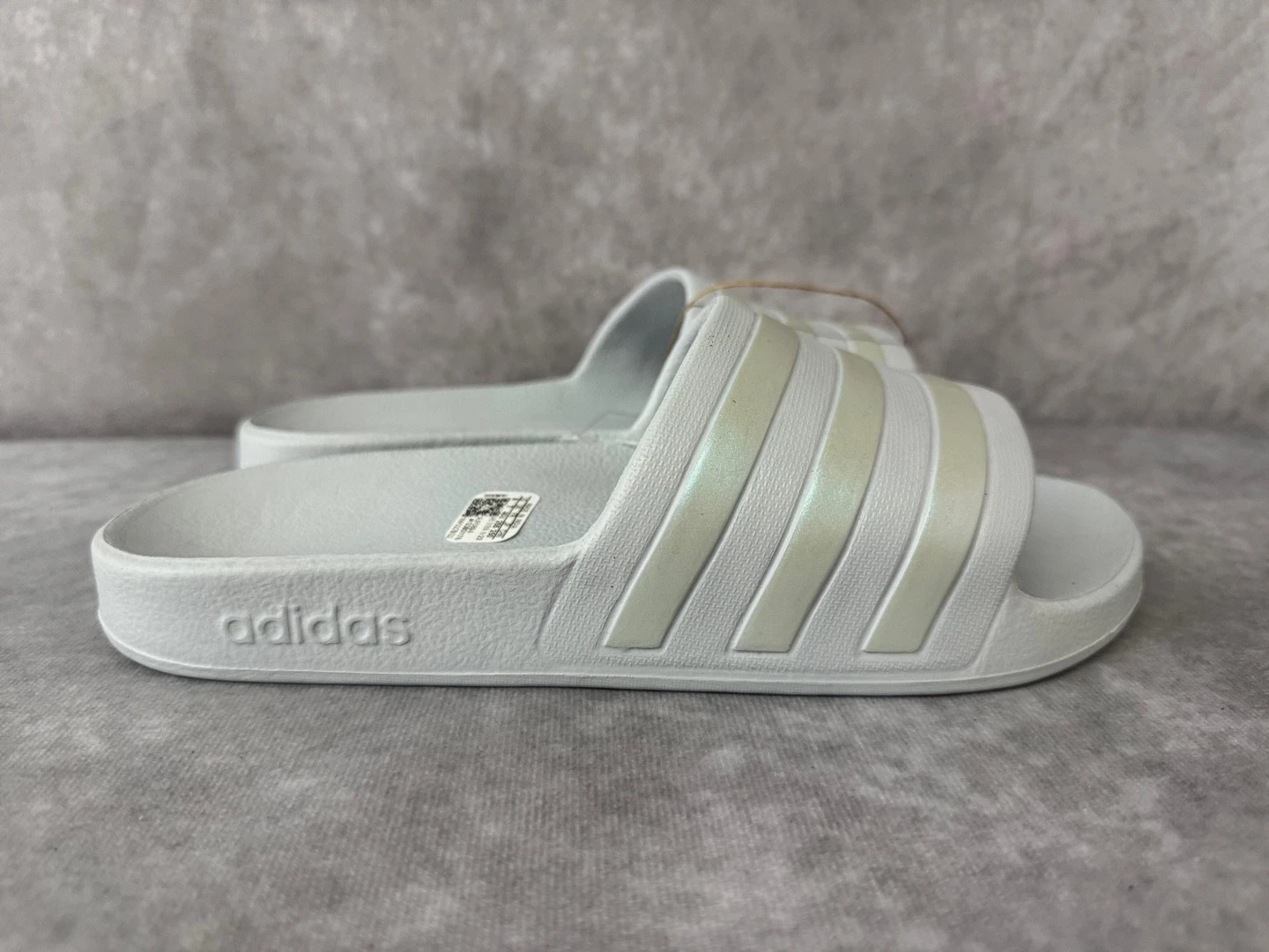 Adidas Aqua Slides taglia 7 uomo 8 donna