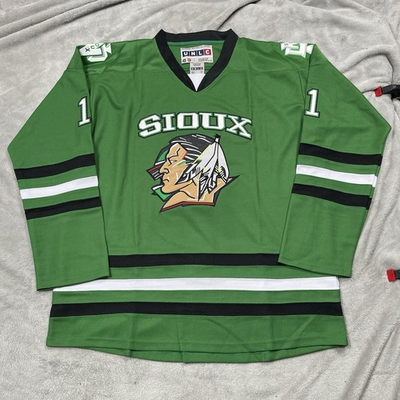 #ad Zach Parise #11 Fighting Sioux Hockey Jersey Mens 2XL North Dakota Stitched $49.00