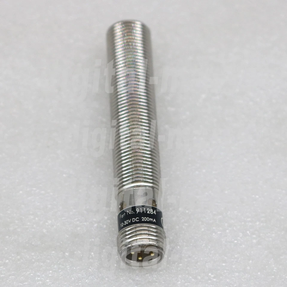 One For PEPPERL+FUCHS New NMB5-12GM65-E3-V1 proximity switch Free Shipping - Image 3 of 4