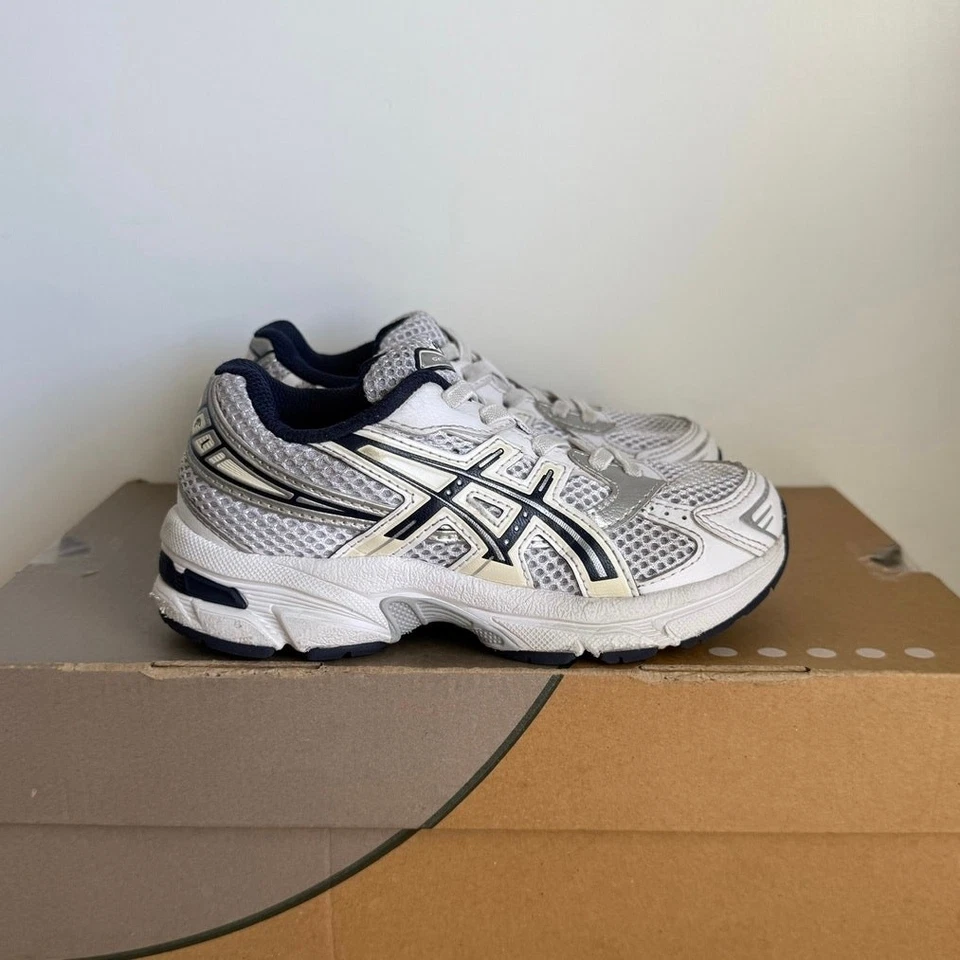 ASICS Gel-1130 Navy/White/Silver Kids Sneakers- SZ 12 C - Image 4 of 4