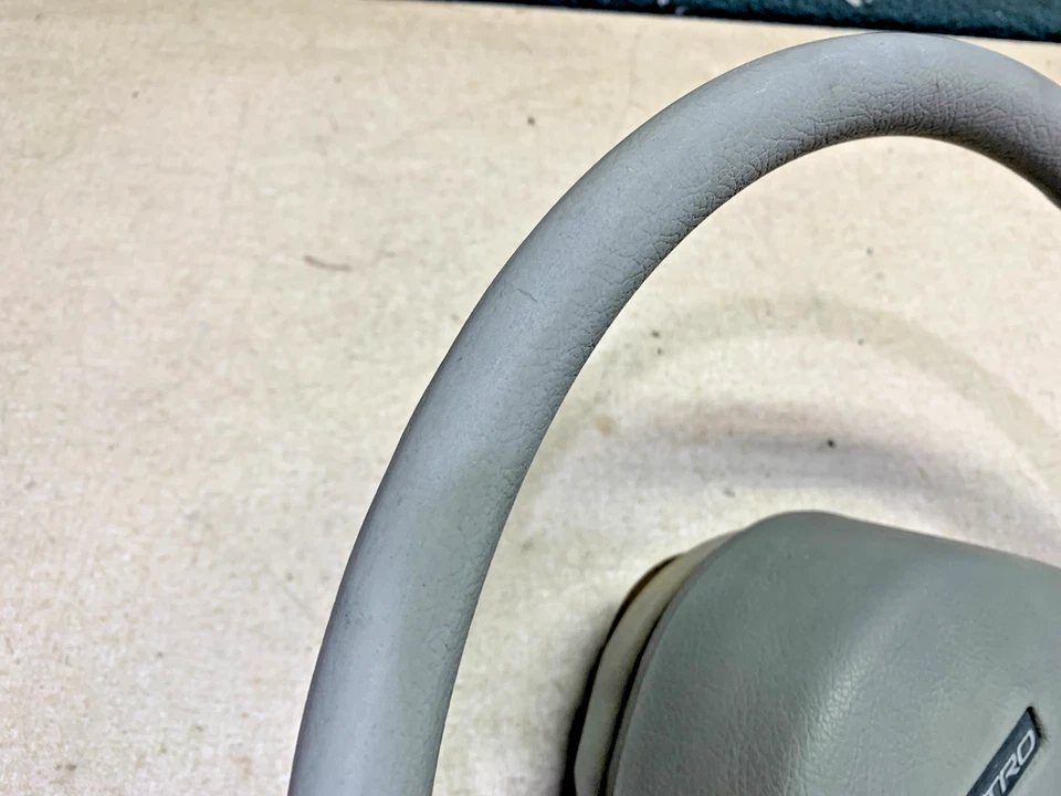 92 93 94 GEO METRO VOLANTE Y BOCINA BOTÓN CUBIERTA Foto 2 de 4