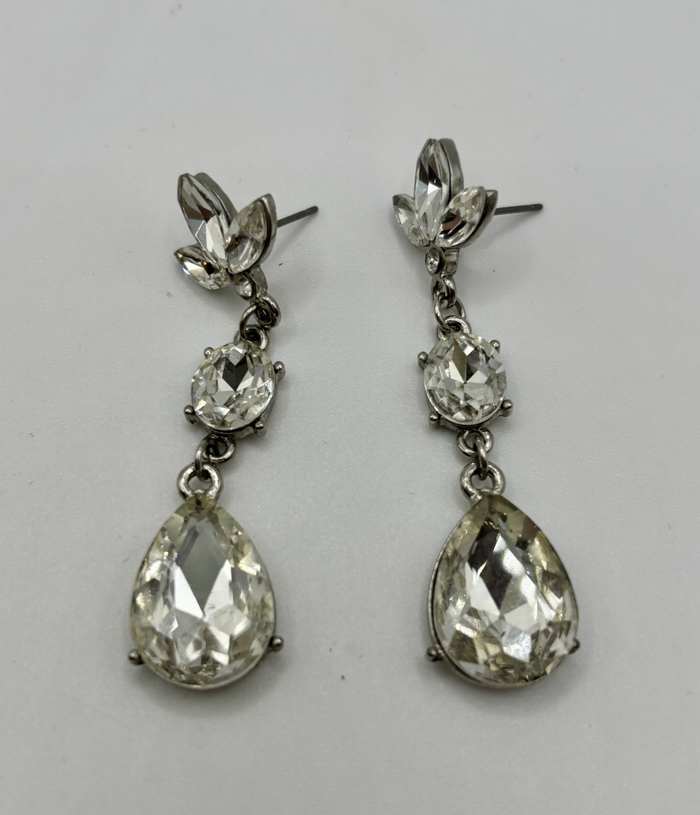 Silver tone Leaf  tear drop Statement  Earrings . - image 1