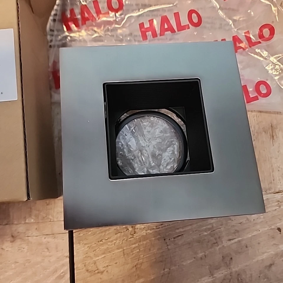 Halo 3" Recessed Ceiling Light Square Adjustable Baffle Trim TUSCAN BRONZE (cos) - Image 3 of 4