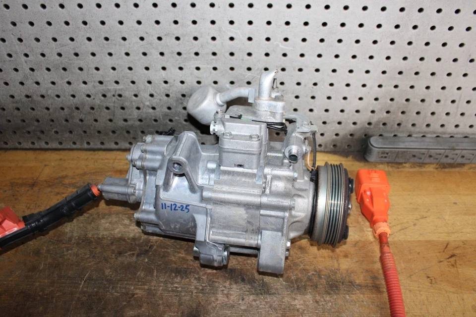 2012 - 2015 Honda Civic Hybrid Acura iLX Hybrid A/C Compressor HBC198 TESTADO PELO FABRICANTE - Imagem 2 de 4