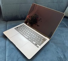 Apple MacBook Air 13 Zoll (256GB SSD, M1, 8GB) Laptop - Space Grau - DE-Layout