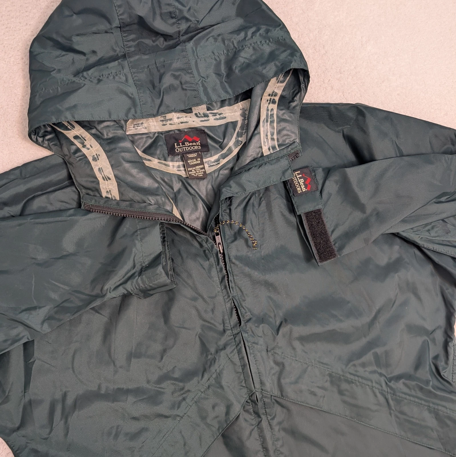 Vintage LL Bean Outdoors Women’s Med Anorak Jacket Green Full Zip Adjustable