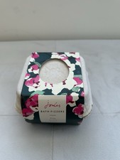 Joules Bath Fizzers Gift Set – 4 x 75g Bath Bombs – Luxury Bath Time Gift