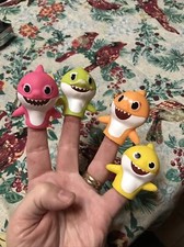 Nickelodeon Bath-time BABY SHARK 4 pc Bath Finger Puppets Toy Play Set