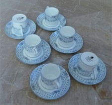 Wedgwood tazzine da caffè in porcellana delicato disegno azzurro