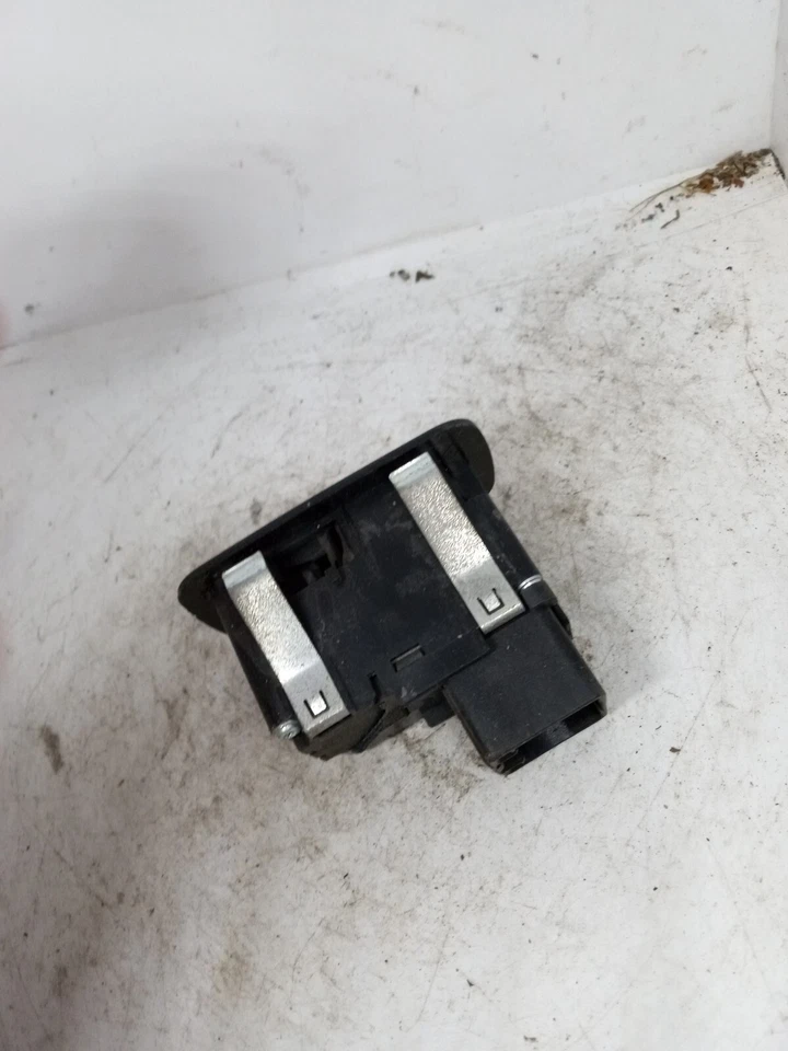 Interruptor de ventana de puerta trasero izquierdo Dodge Charger 2013-201768110863AB Foto 3 de 4