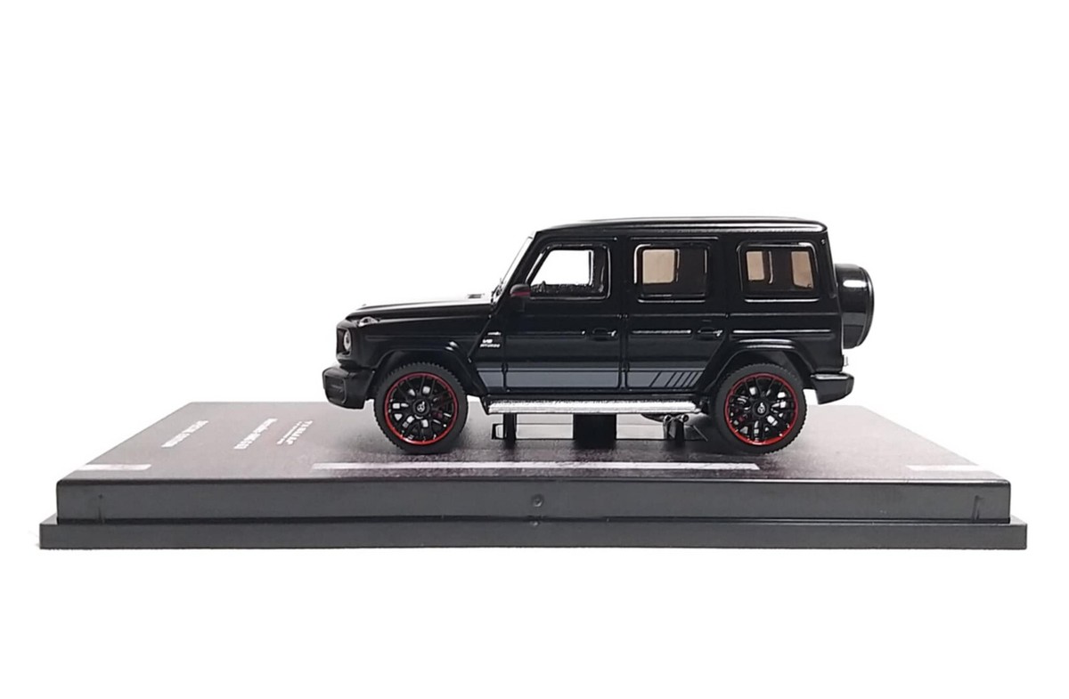 Tarmac works Taiwan 7-11 Limited Mercedes-AMG G 63 Matte Black ~ 1
