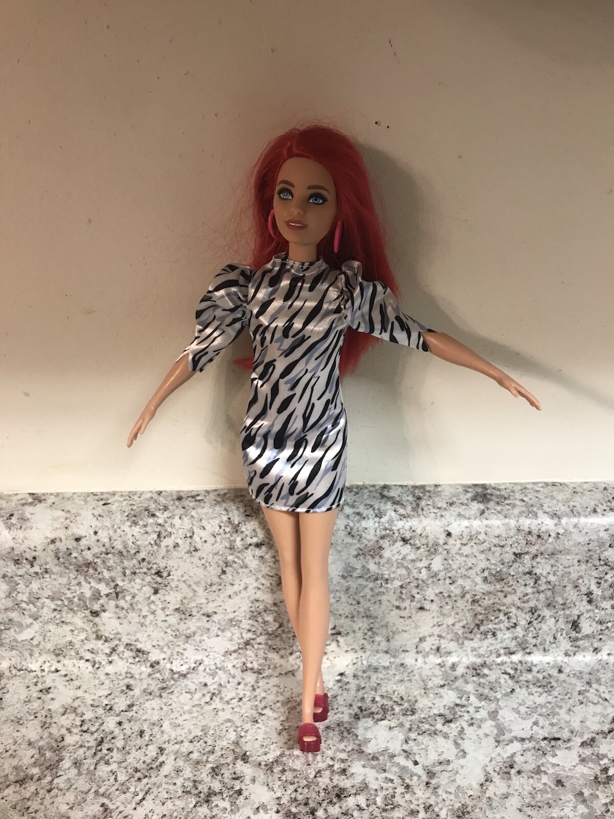 Barbie Fashionista Doll Neysa Red Pink Hair Athletic Body OG Dress