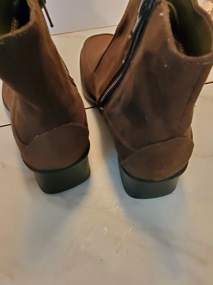 BOTÍN PREDICCIONES VERDE MUSGO TALLA 6m Foto 4 de 4