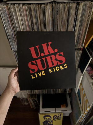 U.K. Subs Live kicks