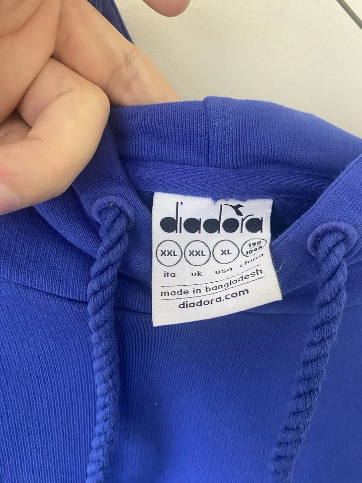 Moletom com capuz Diadora azul violeta mangas gravadas street wear italiano GG - Imagem 3 de 4