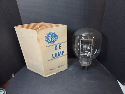 HUGE NOS GE spotlight 3350K 120v 5000w light bulbs Unused in package 5M/T64
