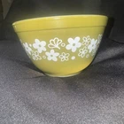 Vintage Pyrex 401 Spring Blossom Green Crazy Daisy 1.5 Pt Nesting Mixing Bowl