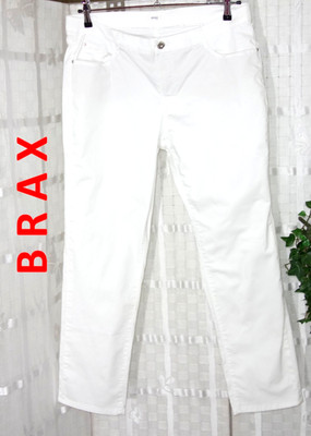 BRAX Feel Good Designer DAMEN Hose , Gr. 46K 48  weiß Strass Nieten gerades Bein