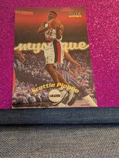2000 FLEER MYSTIQUE 99 SCOTTIE PIPPEN
