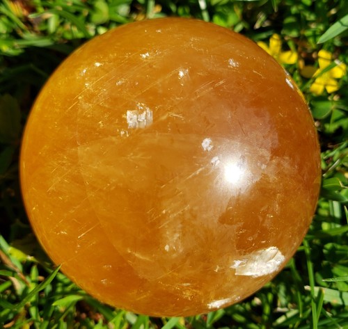 2.3" Honey Yellow Calcite Quartz Crystal Sphere Ball Orb Rainbows Star, 306g - Picture 9 of 17